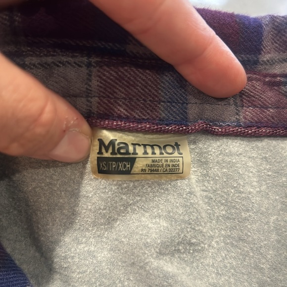 Marmot button down - Picture 3 of 5
